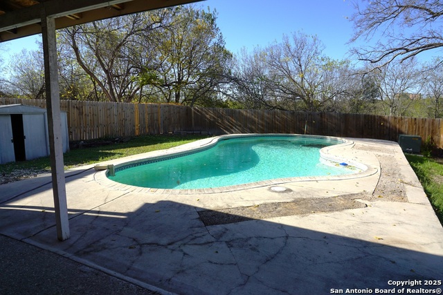 Image 31 of 34 For 7515 Foss Meadows