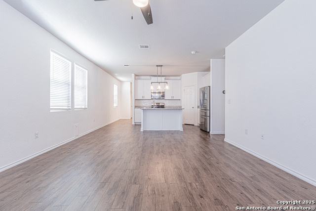 Image 11 of 39 For 6739 Freedom