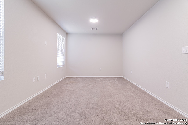 Image 24 of 39 For 6739 Freedom