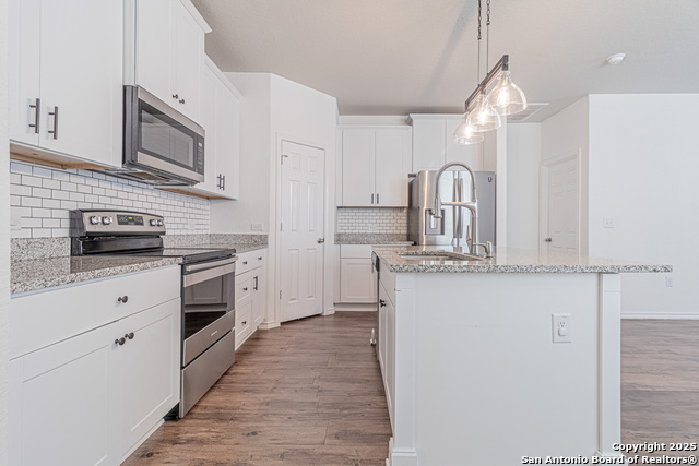 Image 3 of 39 For 6739 Freedom