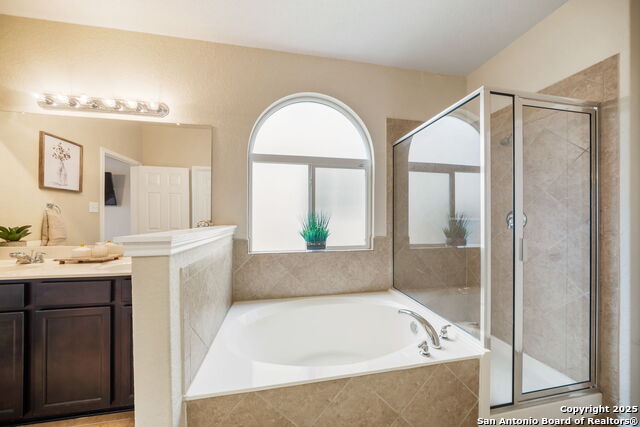 Image 22 of 39 For 133 Finch Knoll