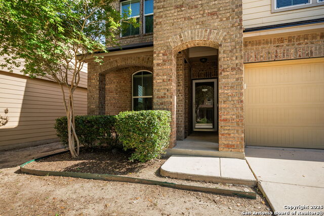 Image 4 of 39 For 133 Finch Knoll