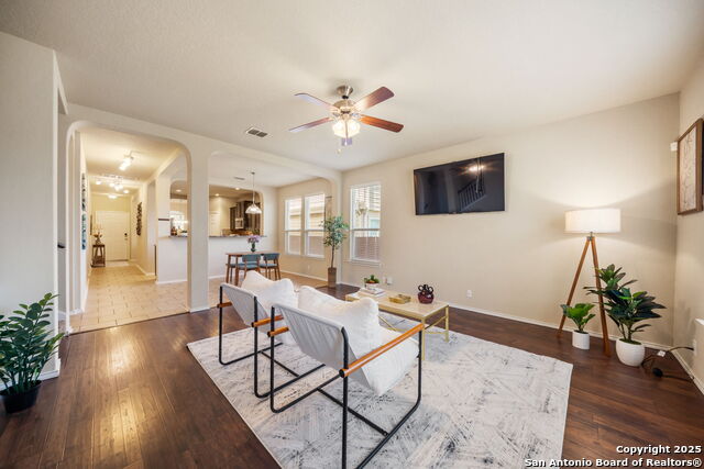 Image 8 of 39 For 133 Finch Knoll