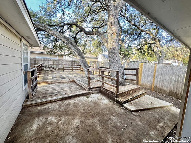 Image 38 of 48 For 4447 Amandas Cove