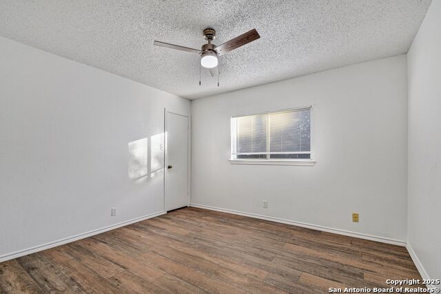 Image 32 of 40 For 14402 Cedar Glade