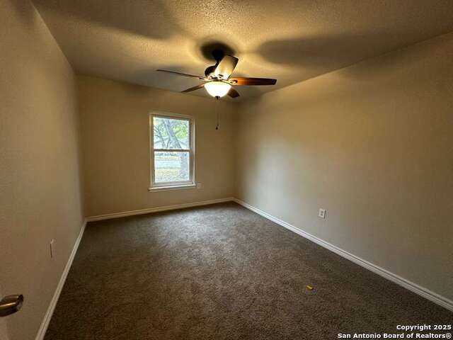 Image 7 of 8 For 7410 Oak Marsh