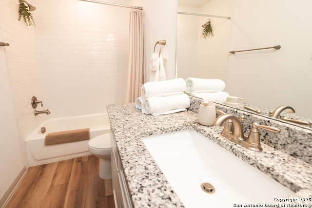 Image 11 of 46 For 7508 Magnolia Village