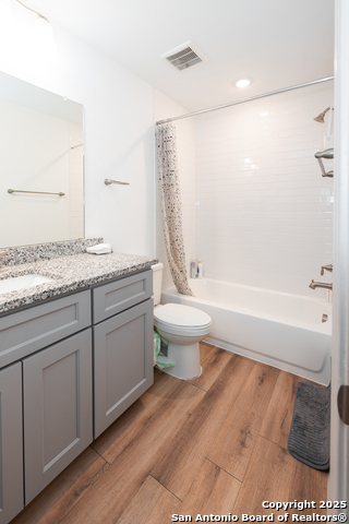 Image 31 of 46 For 7508 Magnolia Village