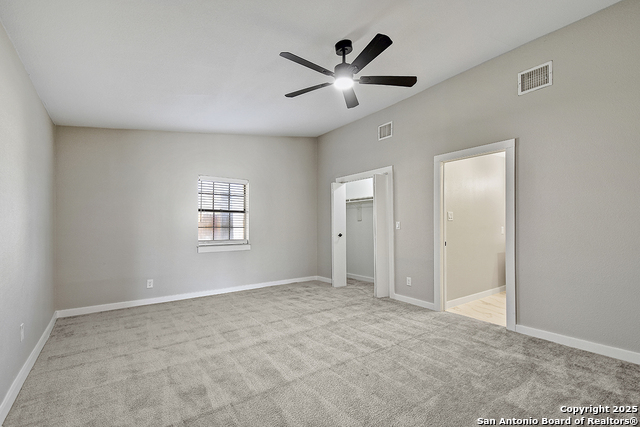 Image 18 of 30 For 2613 Summit Ave W