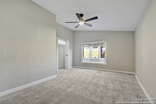 Image 19 of 30 For 2613 Summit Ave W