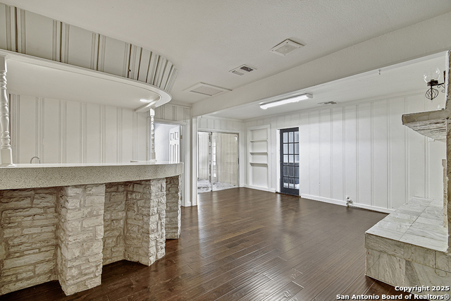 Image 29 of 30 For 2613 Summit Ave W