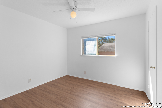 Listing photo id 8 for 9150 Dover  