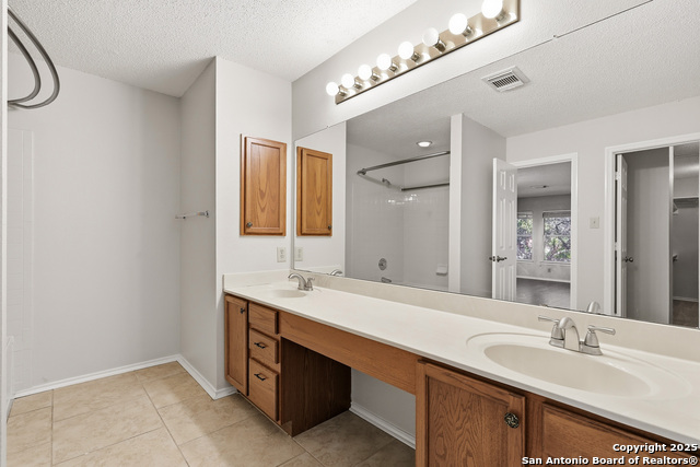 Listing photo id 21 for 9623 Diamond Gap