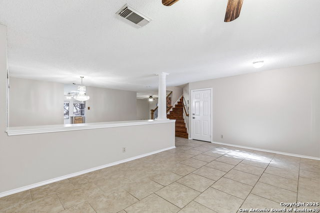 Listing photo id 1 for 9623 Diamond Gap