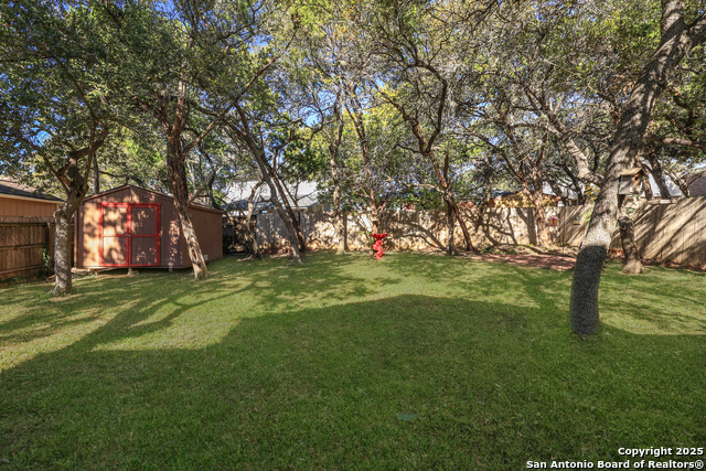 Listing photo id 28 for 9623 Diamond Gap