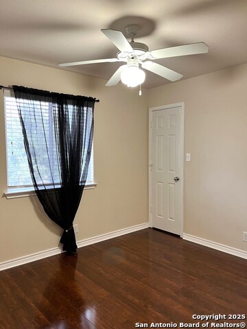 Image 16 of 16 For 8454 Blackstone Cv