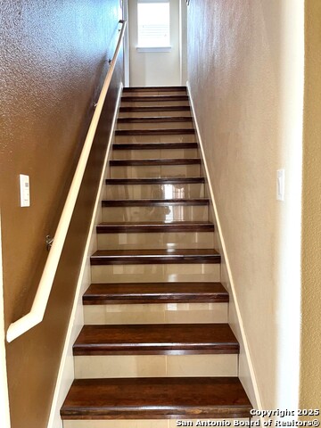 Image 8 of 16 For 8454 Blackstone Cv