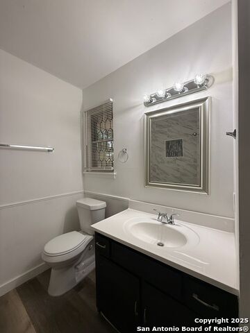 Image 10 of 18 For 217 Avenue E