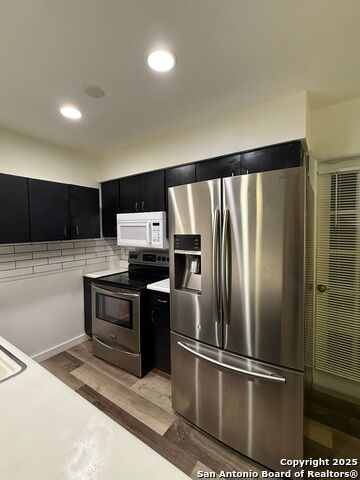 Image 9 of 18 For 217 Avenue E