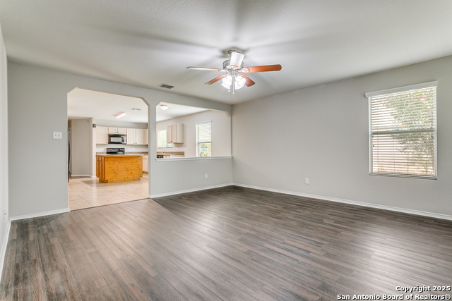 Image 14 of 25 For 316 Lonestar Gait