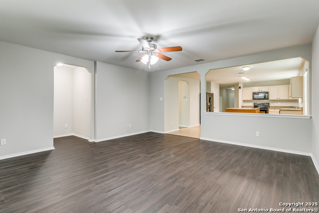 Image 15 of 25 For 316 Lonestar Gait