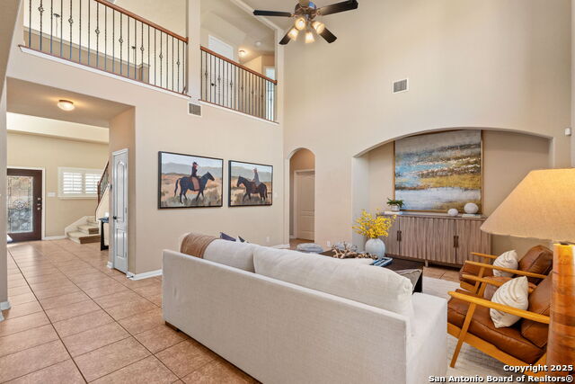 Listing photo id 17 for 611 Oxalis  