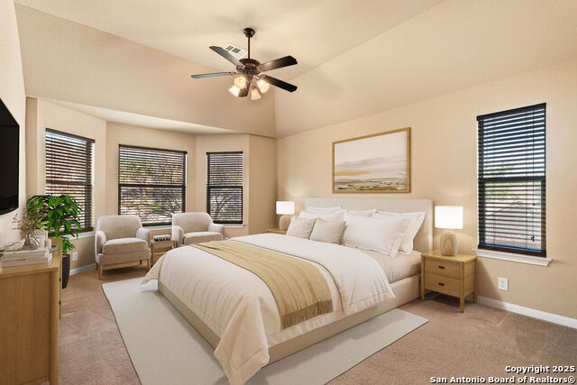 Listing photo id 24 for 611 Oxalis  