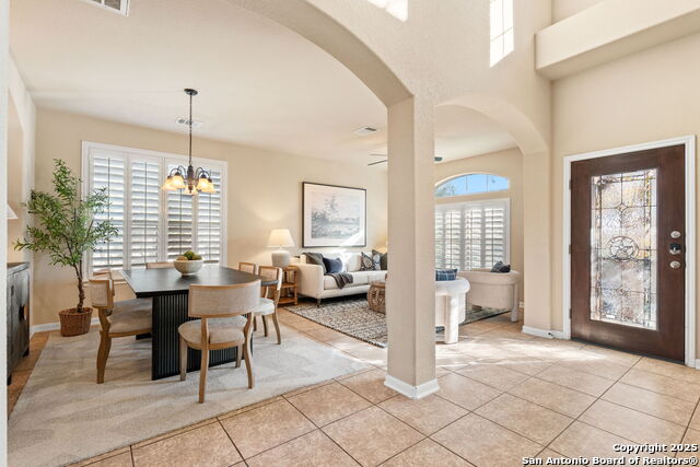 Listing photo id 5 for 611 Oxalis  