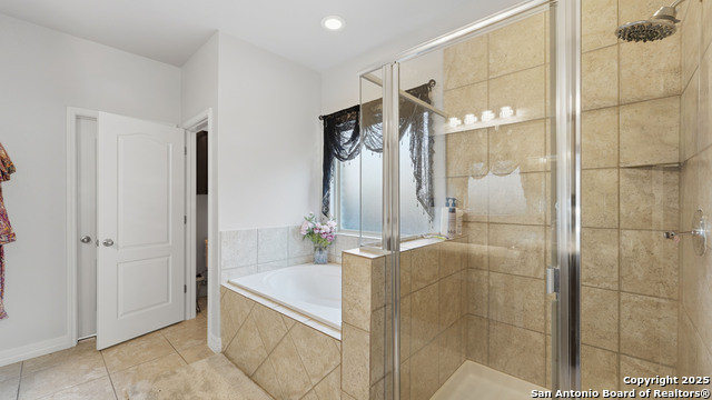 Image 23 of 42 For 335 Snow Goose