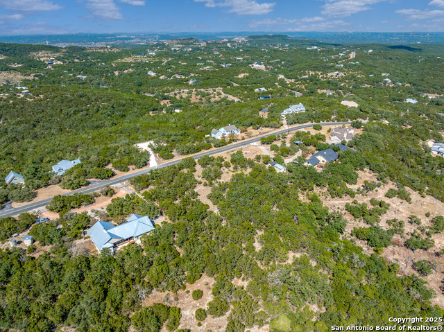 Listing photo id 5 for 3938 Running Spgs