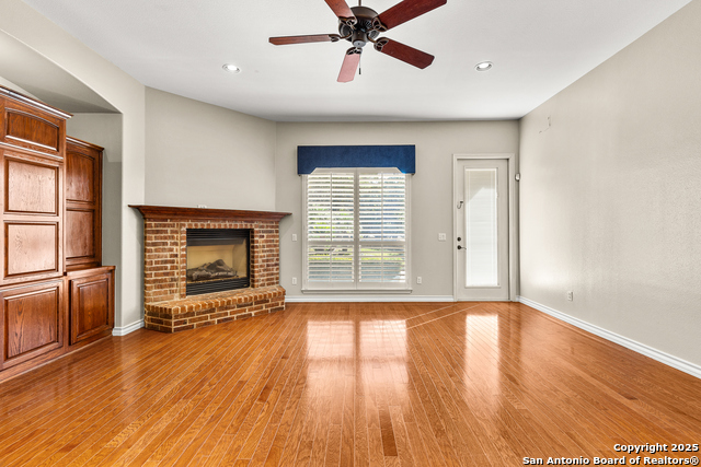 Image 16 of 57 For 3204 Crystal Path