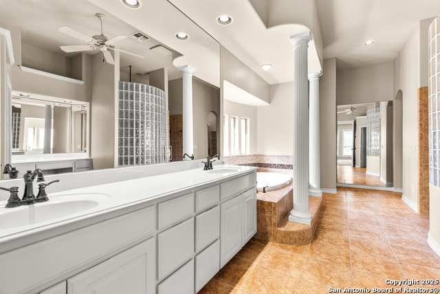 Image 35 of 57 For 3204 Crystal Path