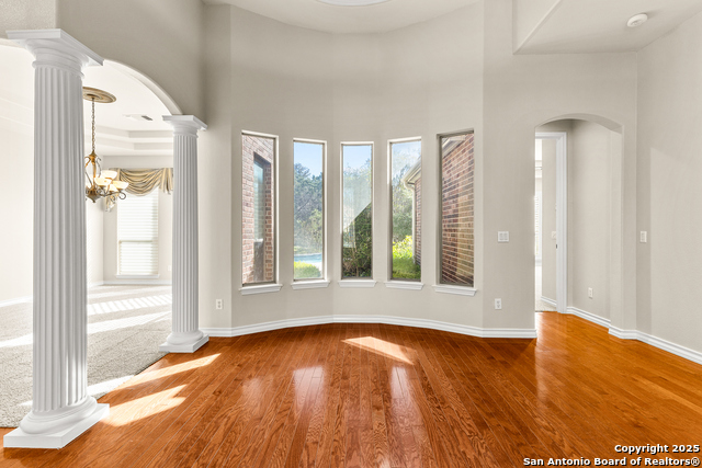 Image 6 of 57 For 3204 Crystal Path