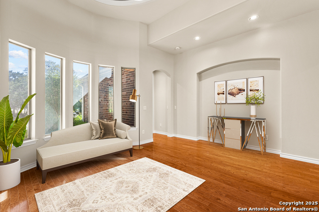 Image 9 of 57 For 3204 Crystal Path