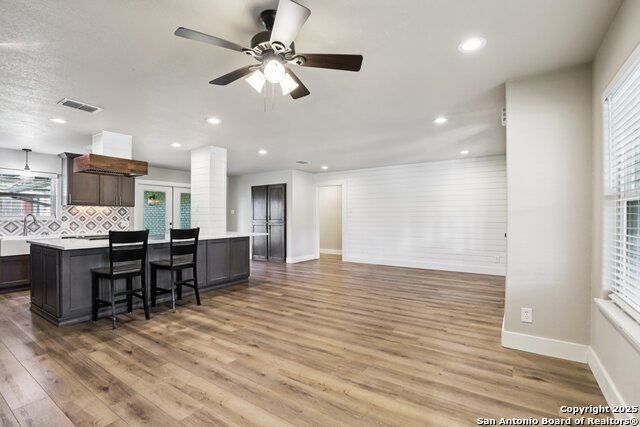 Image 10 of 44 For 786 Renee  