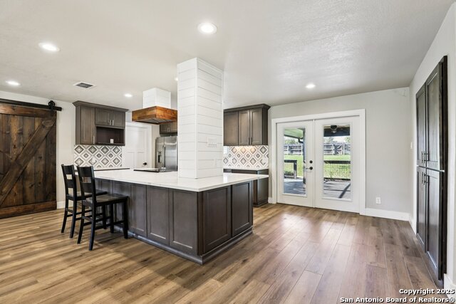 Image 11 of 44 For 786 Renee  