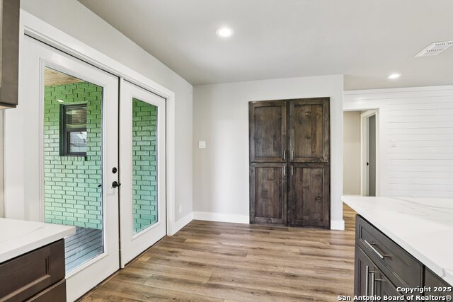 Image 16 of 44 For 786 Renee  