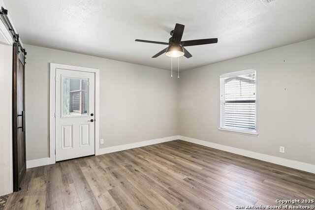 Image 17 of 44 For 786 Renee  