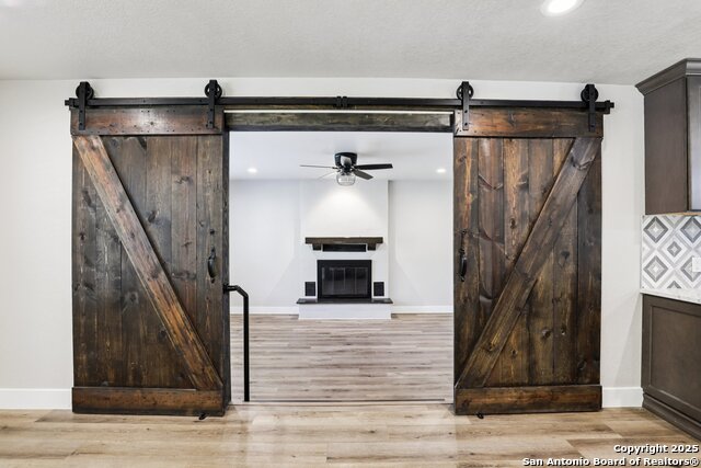 Image 5 of 44 For 786 Renee  