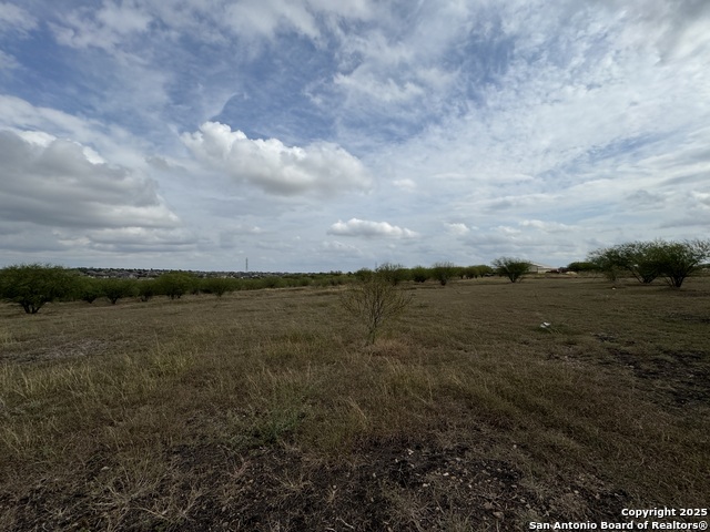 Image 12 of 20 For 207 Huisache