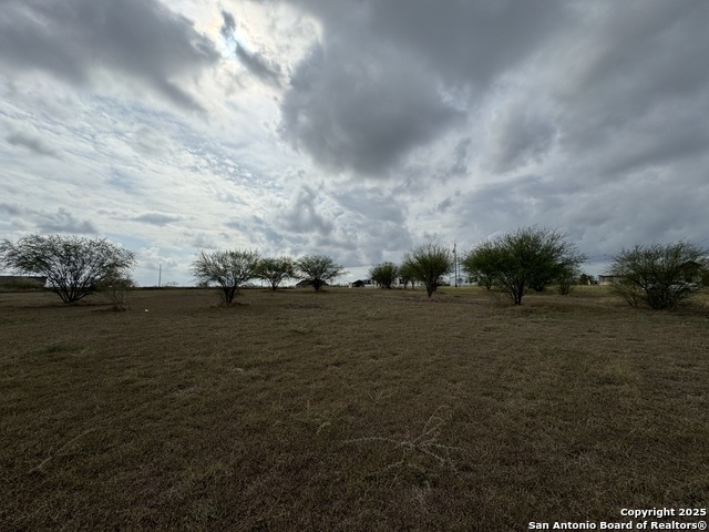 Image 15 of 20 For 207 Huisache