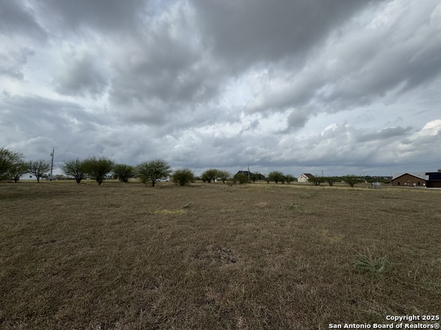 Image 16 of 20 For 207 Huisache