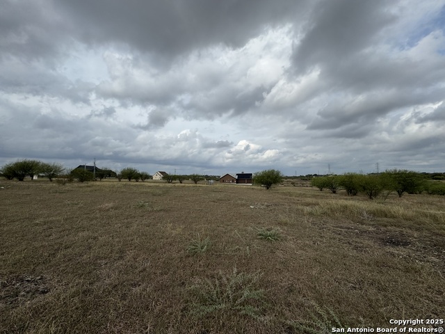 Image 17 of 20 For 207 Huisache