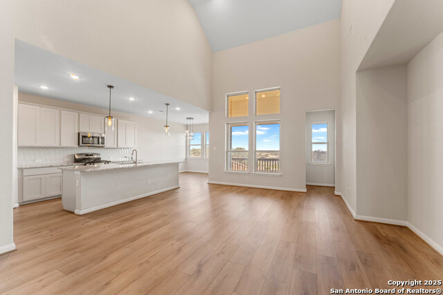 Image 12 of 44 For 2614 Banditos Rdg