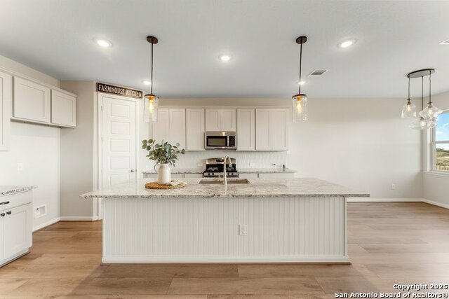 Image 13 of 44 For 2614 Banditos Rdg