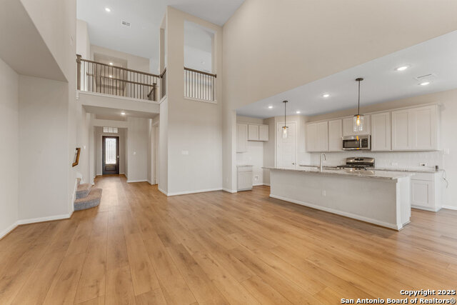 Image 14 of 44 For 2614 Banditos Rdg