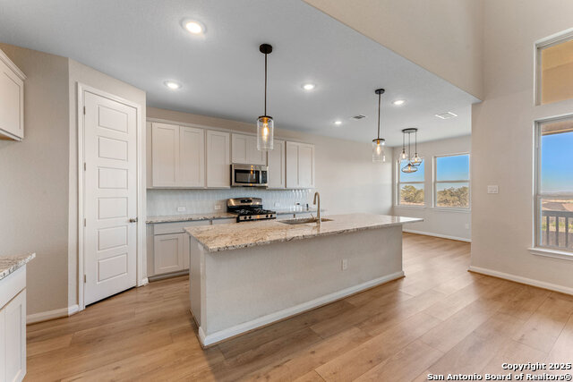 Image 16 of 44 For 2614 Banditos Rdg