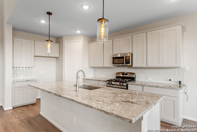 Image 18 of 44 For 2614 Banditos Rdg