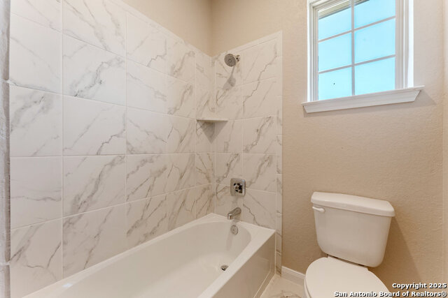 Image 39 of 44 For 2614 Banditos Rdg