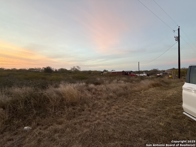 Details for 161 County Road 2665, Devine, TX 78016